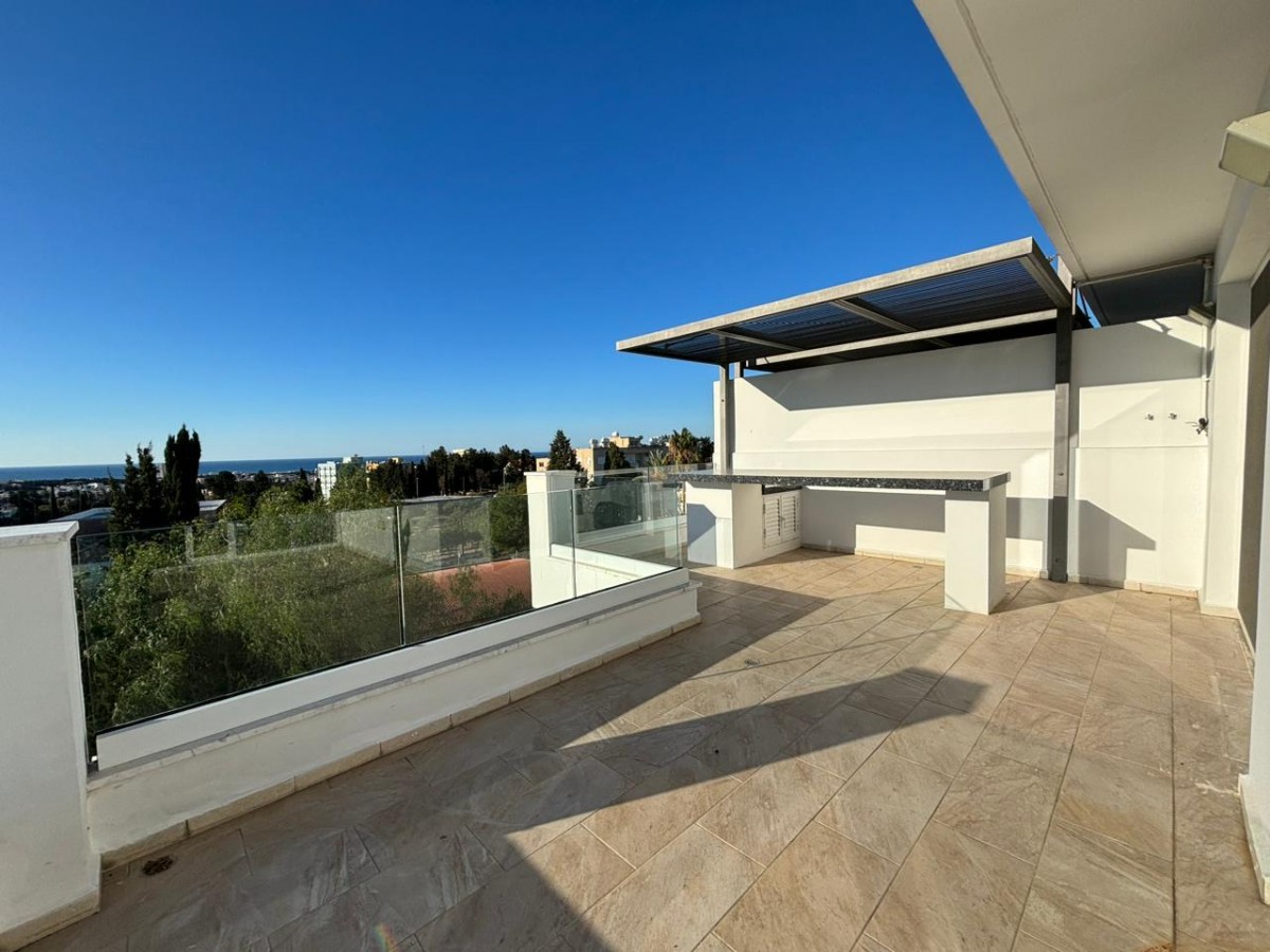 Detached Villa For Rent  in  Paphos Town