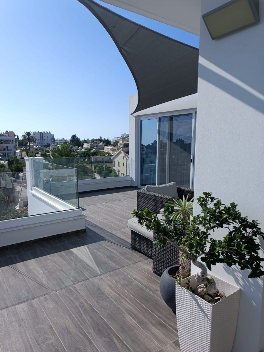 Detached Villa For Rent  in  Paphos Town