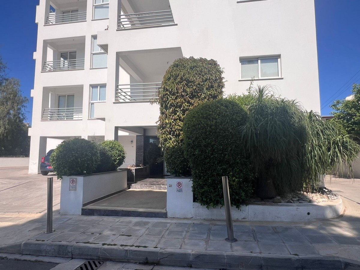 Penthouse For Rent  in  Paphos Town