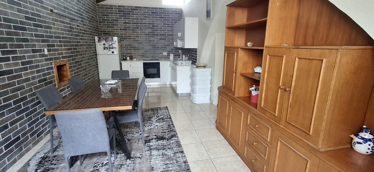Detached Villa For Rent  in  Mesogi