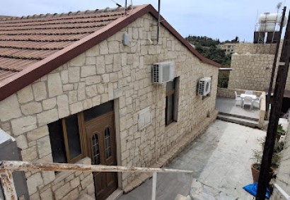 Mesogi, Paphos Detached Villa For Rent | DT4785