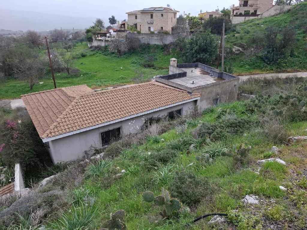 Kallepeia, Paphos Traditional House For Sale | DT4786