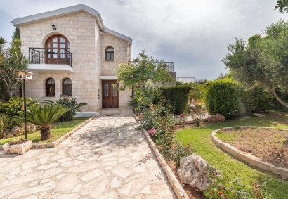 Argaka, Paphos Detached Villa For Rent | DT4789