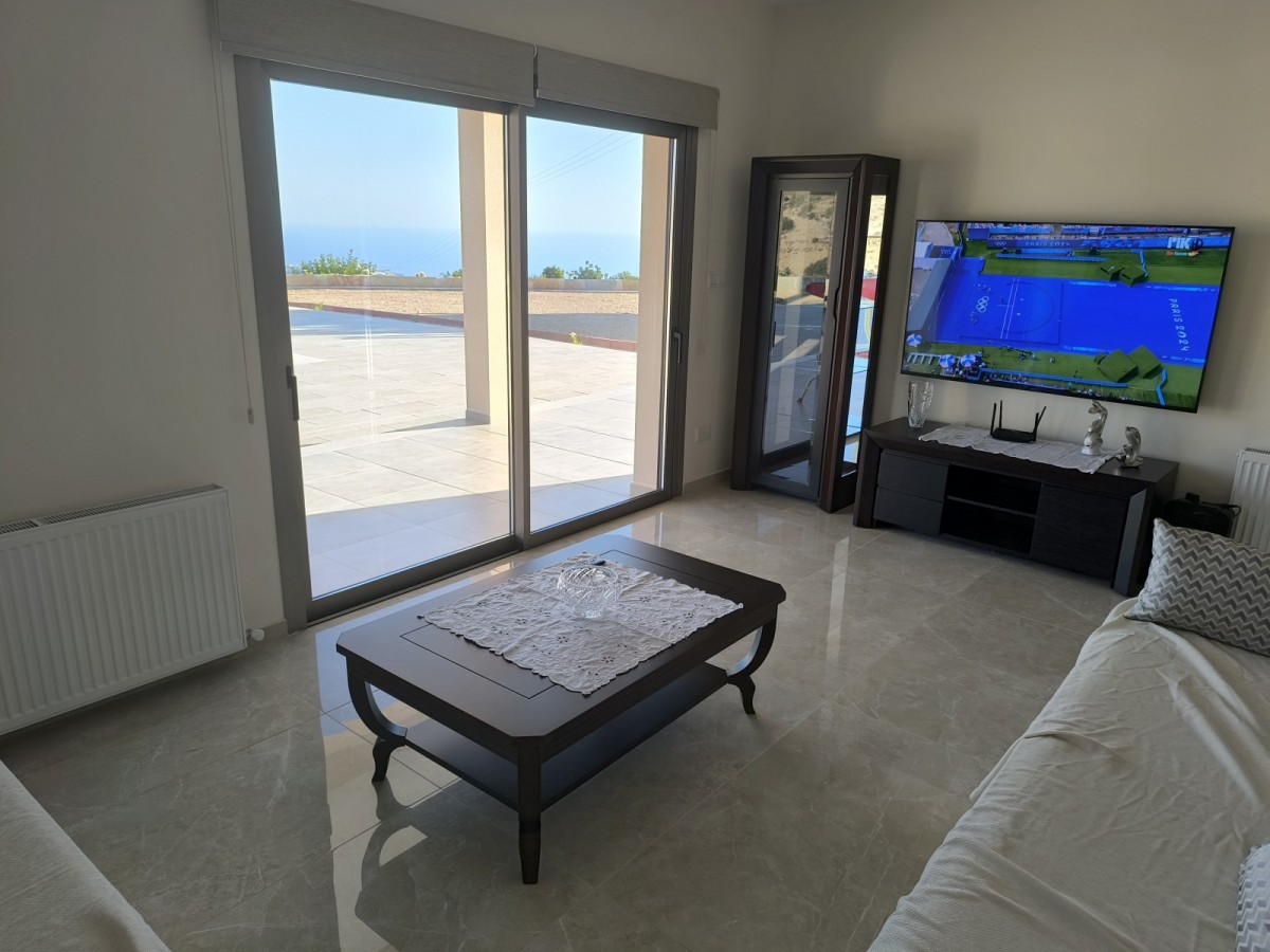 Detached Villa For Sale  in  Akoursos