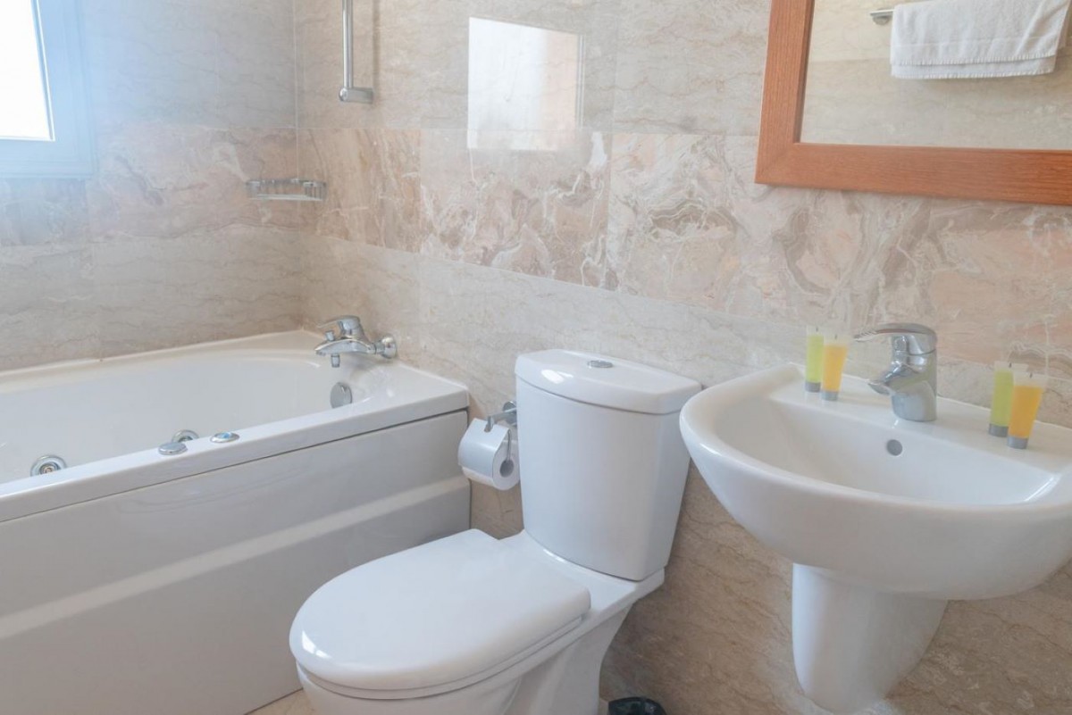Detached Villa For Rent  in  Poli Crysochous