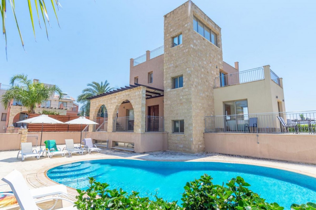 Poli Crysochous, Paphos Detached Villa For Rent | DT4832