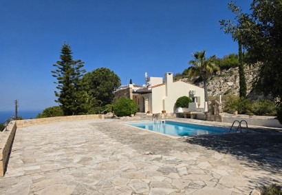Tala, Paphos Bungalow For Sale | DT4834