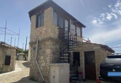 Argaka, Paphos Traditional House For Sale | DT4838