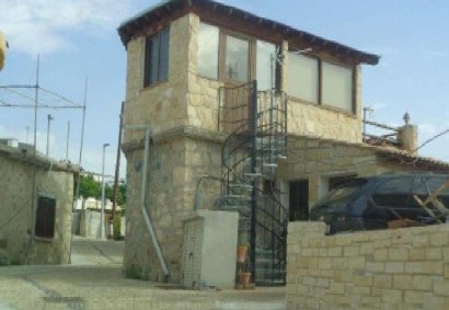 Argaka, Paphos Traditional House For Sale | DT4838