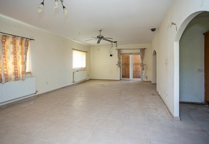 Kathikas, Paphos Traditional House For Sale | DT4840