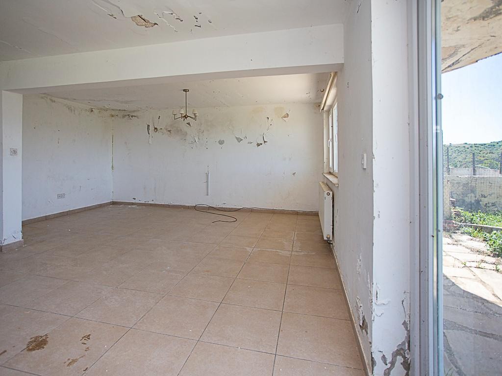 House - Kathikas, Paphos