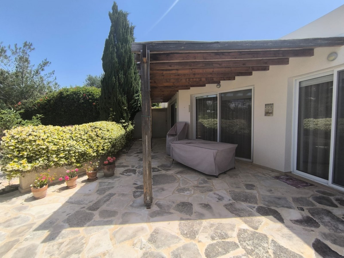 Bungalow For Sale  in  Chlorakas