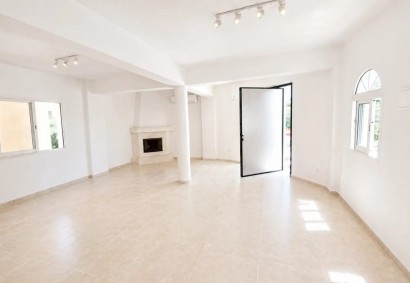 Emba, Paphos Detached Villa For Rent | DT4742