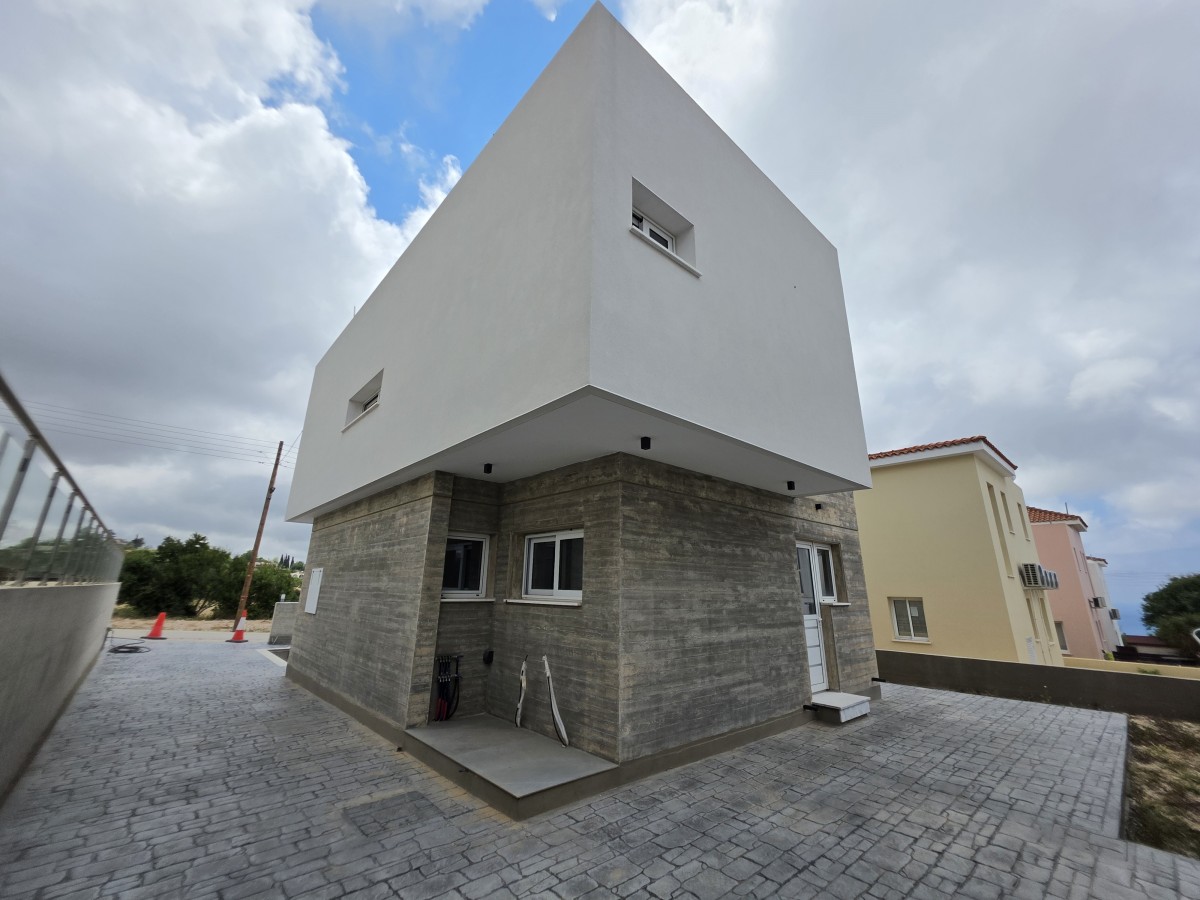 Detached Villa For Sale  in  Tala