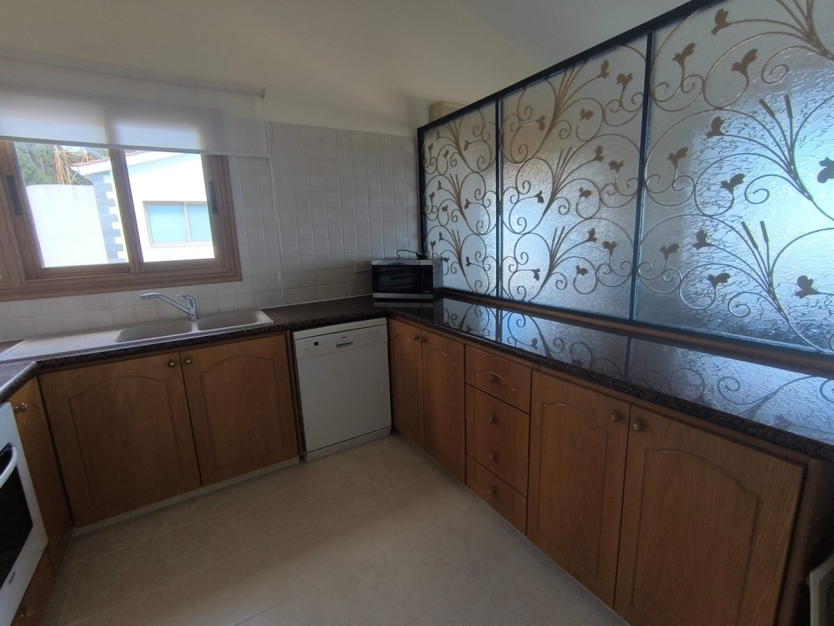 Detached Villa For Sale  in  Peyia