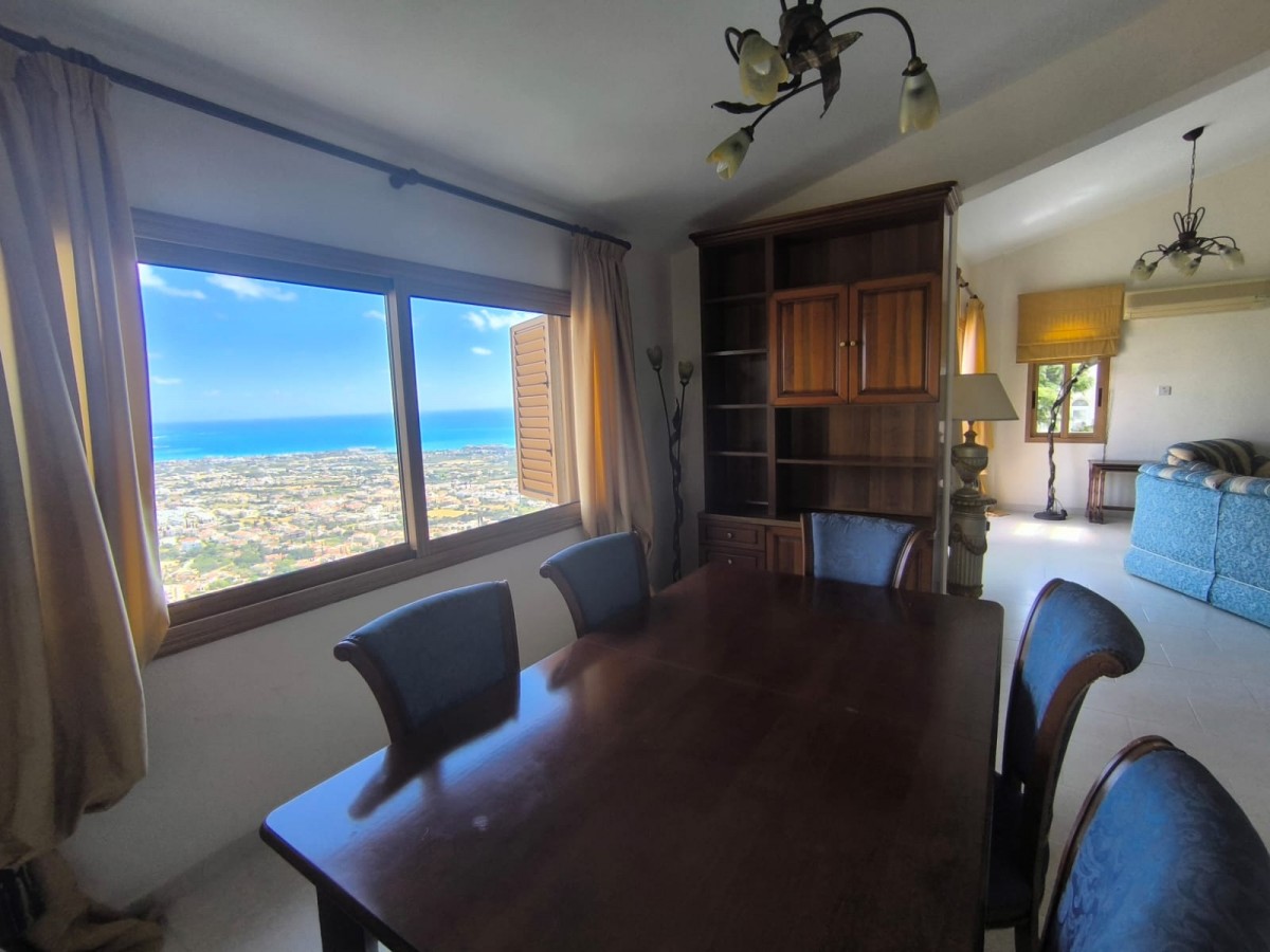 Detached Villa For Sale  in  Peyia