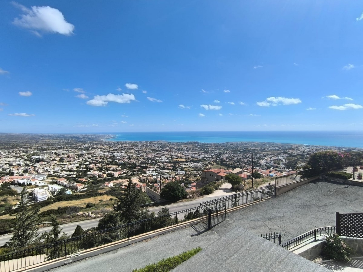 Detached Villa For Sale  in  Peyia