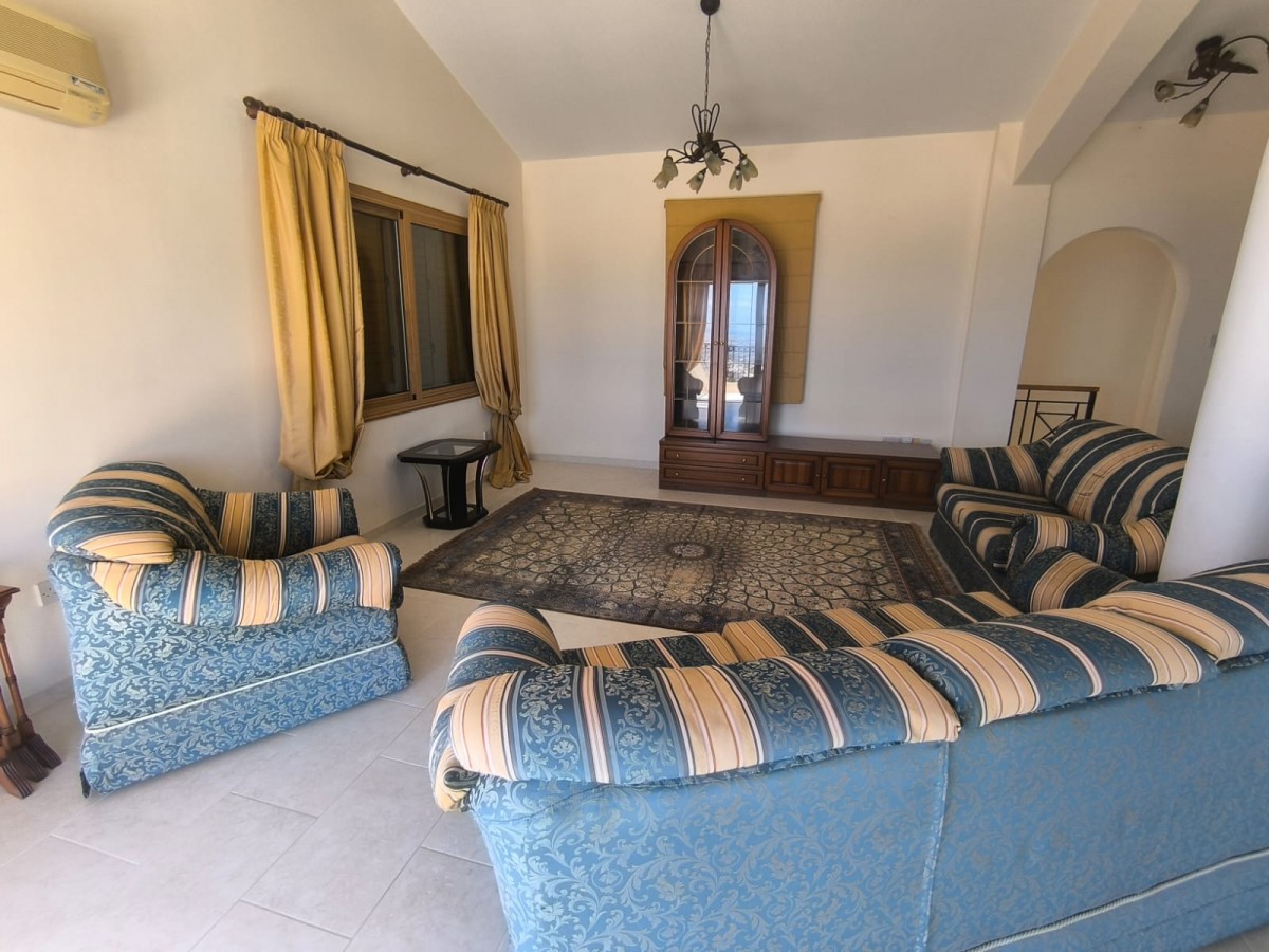 Detached Villa For Sale  in  Peyia