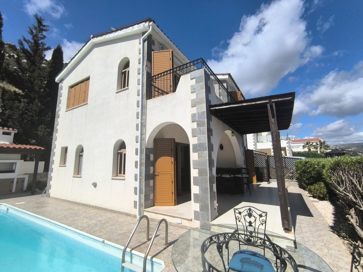 Detached Villa For Sale  in  Peyia