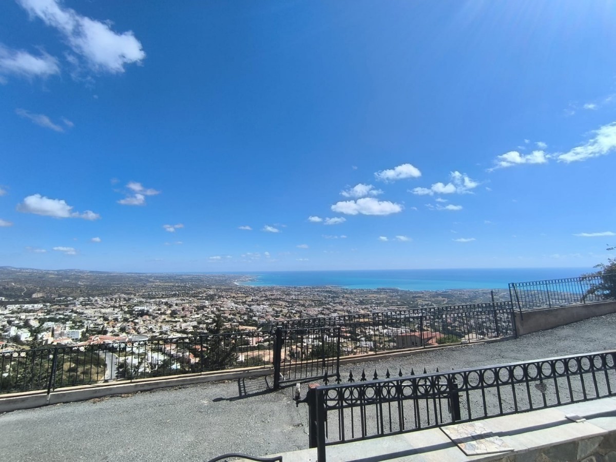 Detached Villa For Sale  in  Peyia