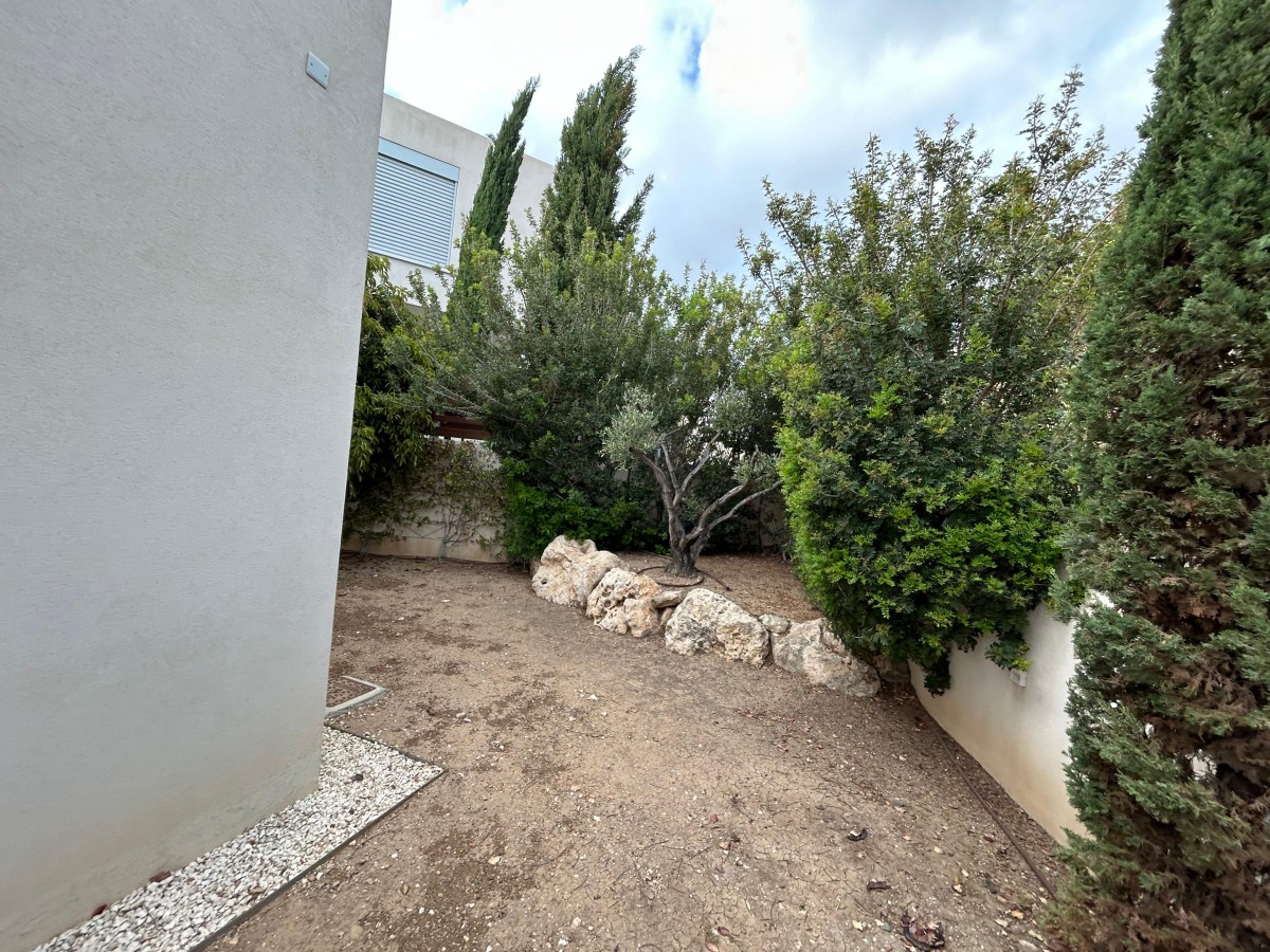 Detached Villa For Sale  in  Chlorakas