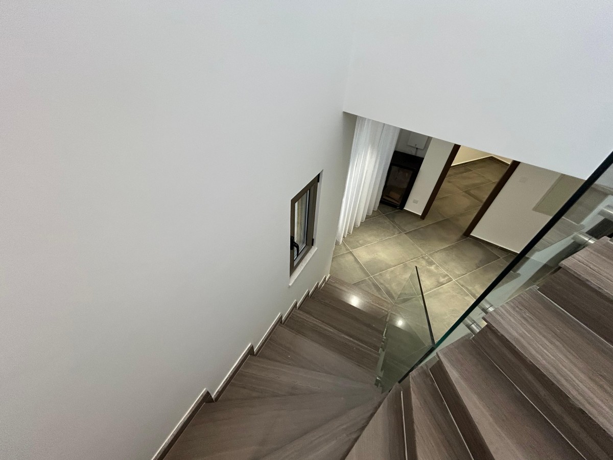 Detached Villa For Sale  in  Chlorakas