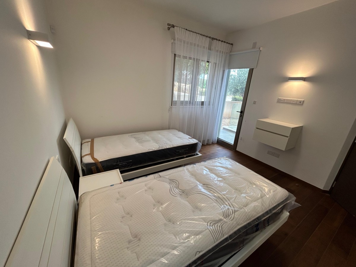 Detached Villa For Sale  in  Chlorakas