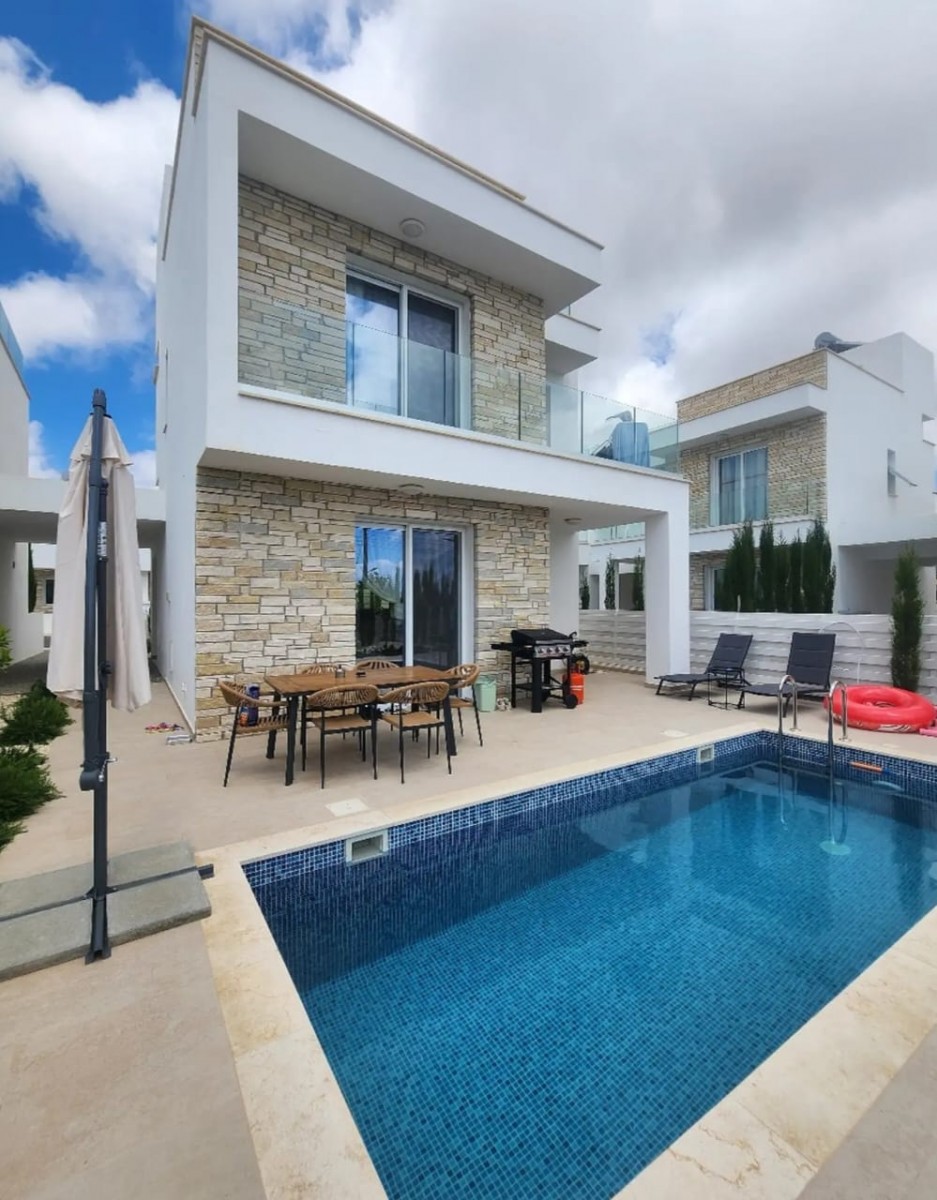 Peyia, Paphos Detached Villa For Rent | DT4919