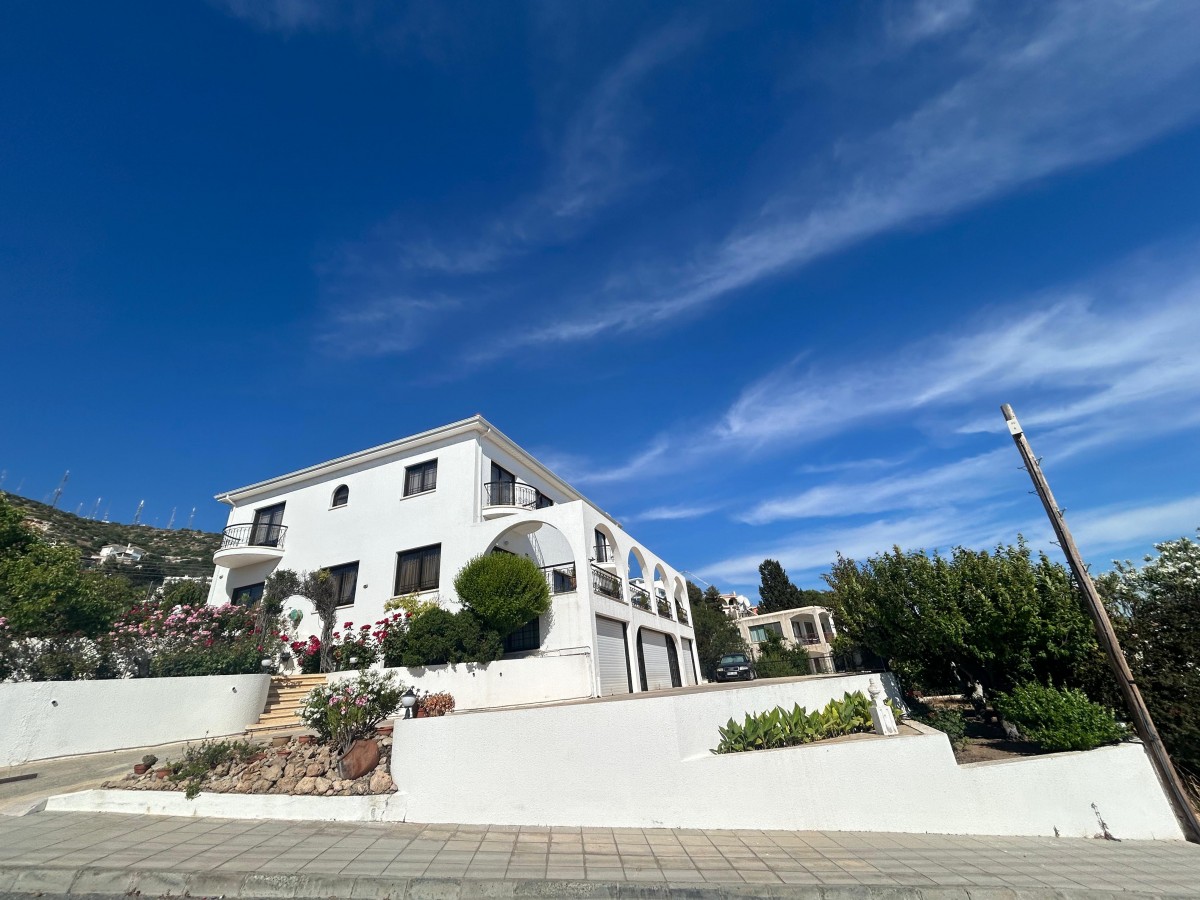 Tala, Paphos Detached Villa For Sale | DT4924