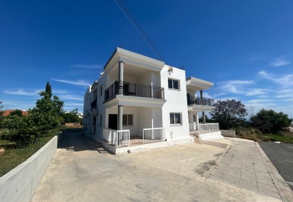 Mesogi, Paphos Ground Floor Apartment For Sale | DT4927