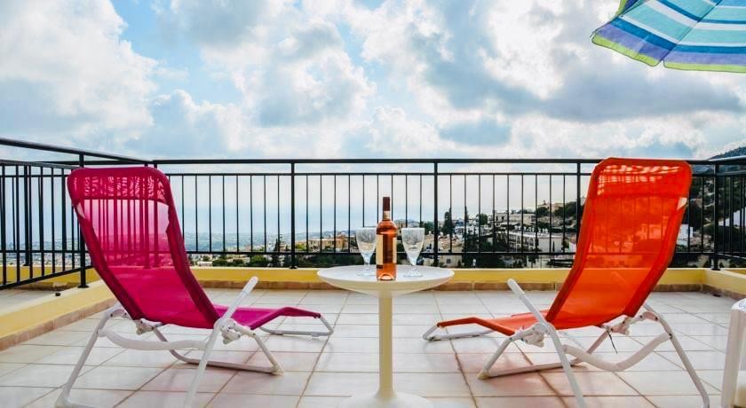 Studio For Sale  in  Peyia