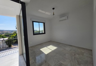 Paphos Town, Paphos Apartment For Rent | DT4945