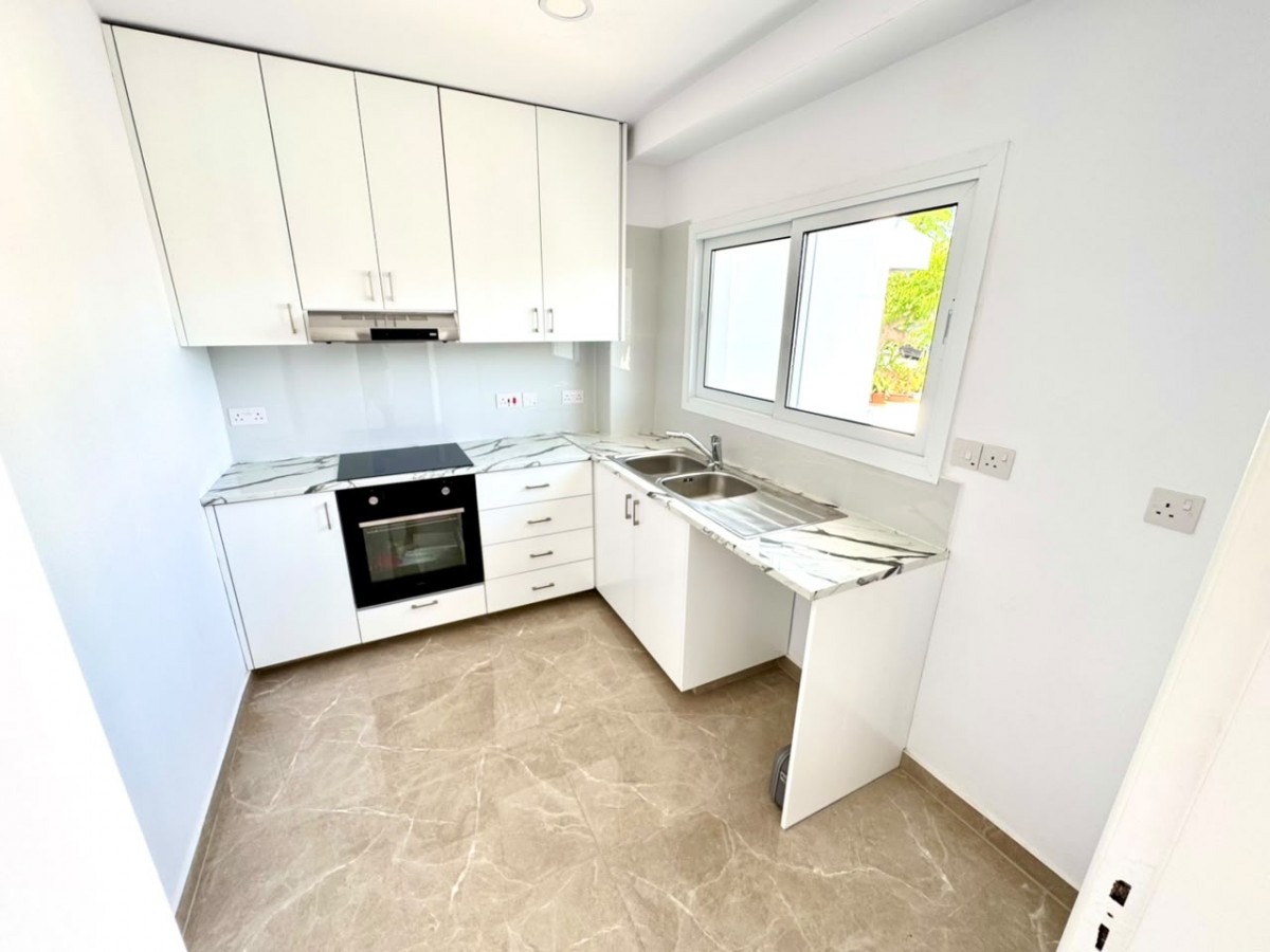 Town House For Rent  in  Chlorakas
