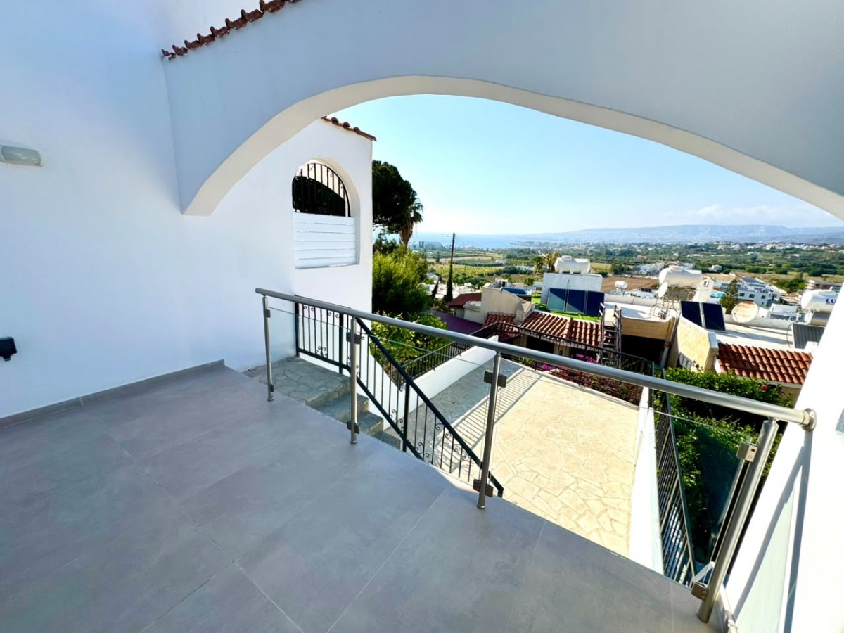 Town House For Rent  in  Chlorakas