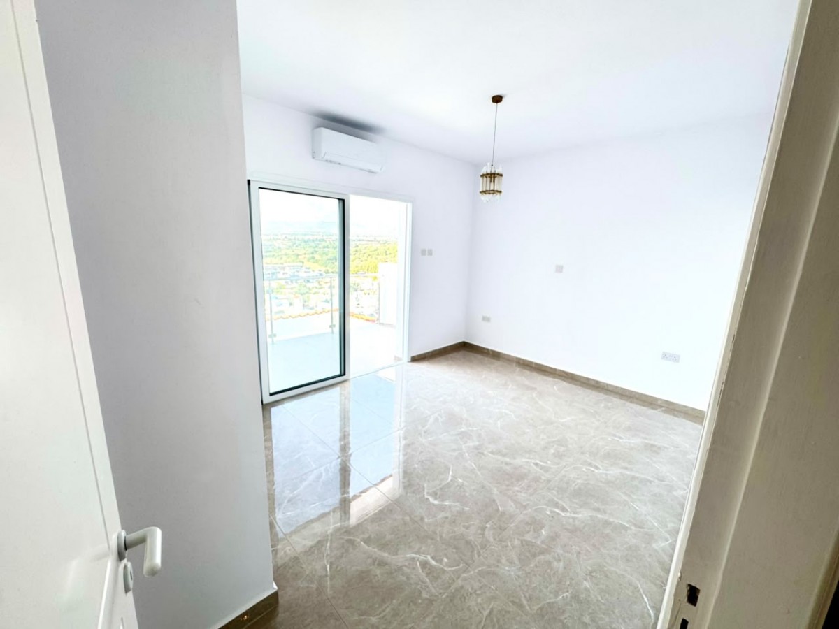Town House For Rent  in  Chlorakas