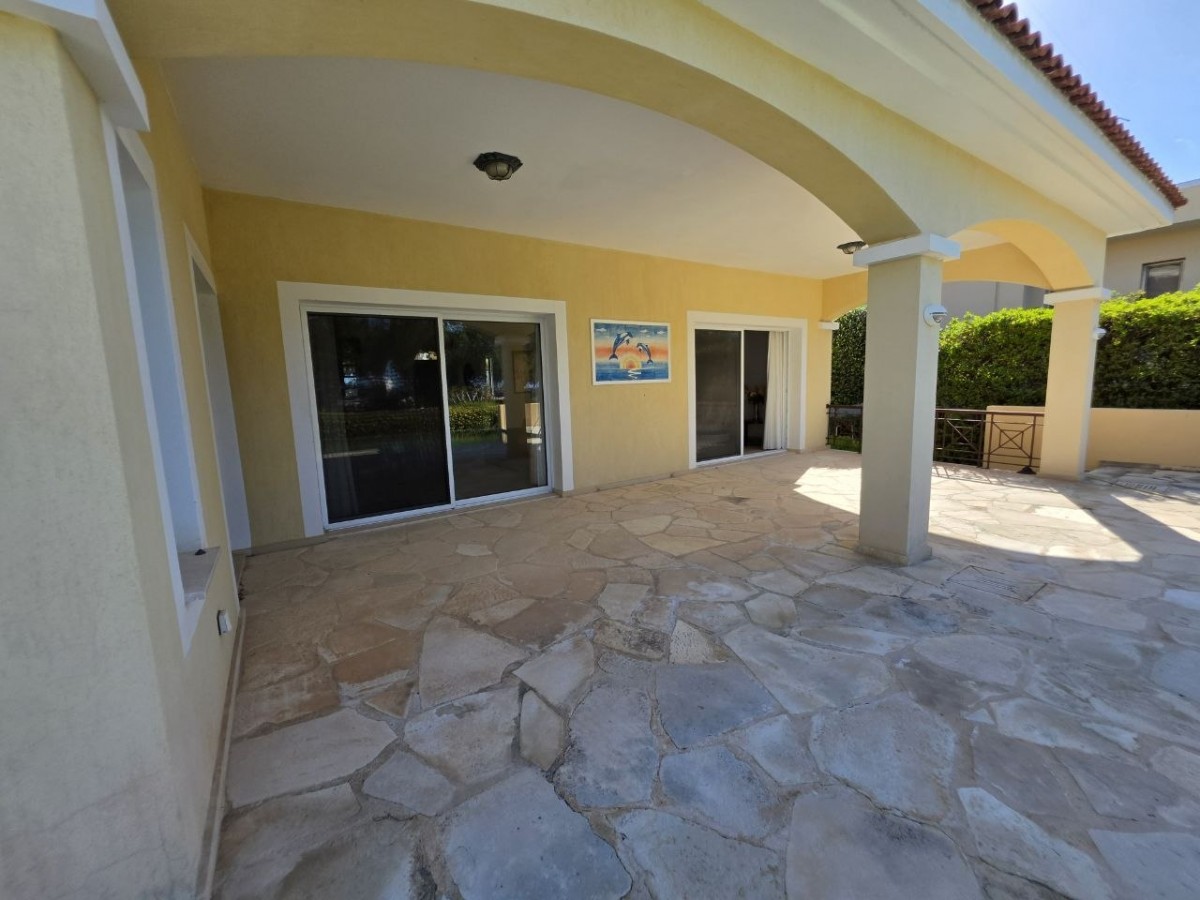 Detached Villa For Sale  in  Peyia - Coral Bay