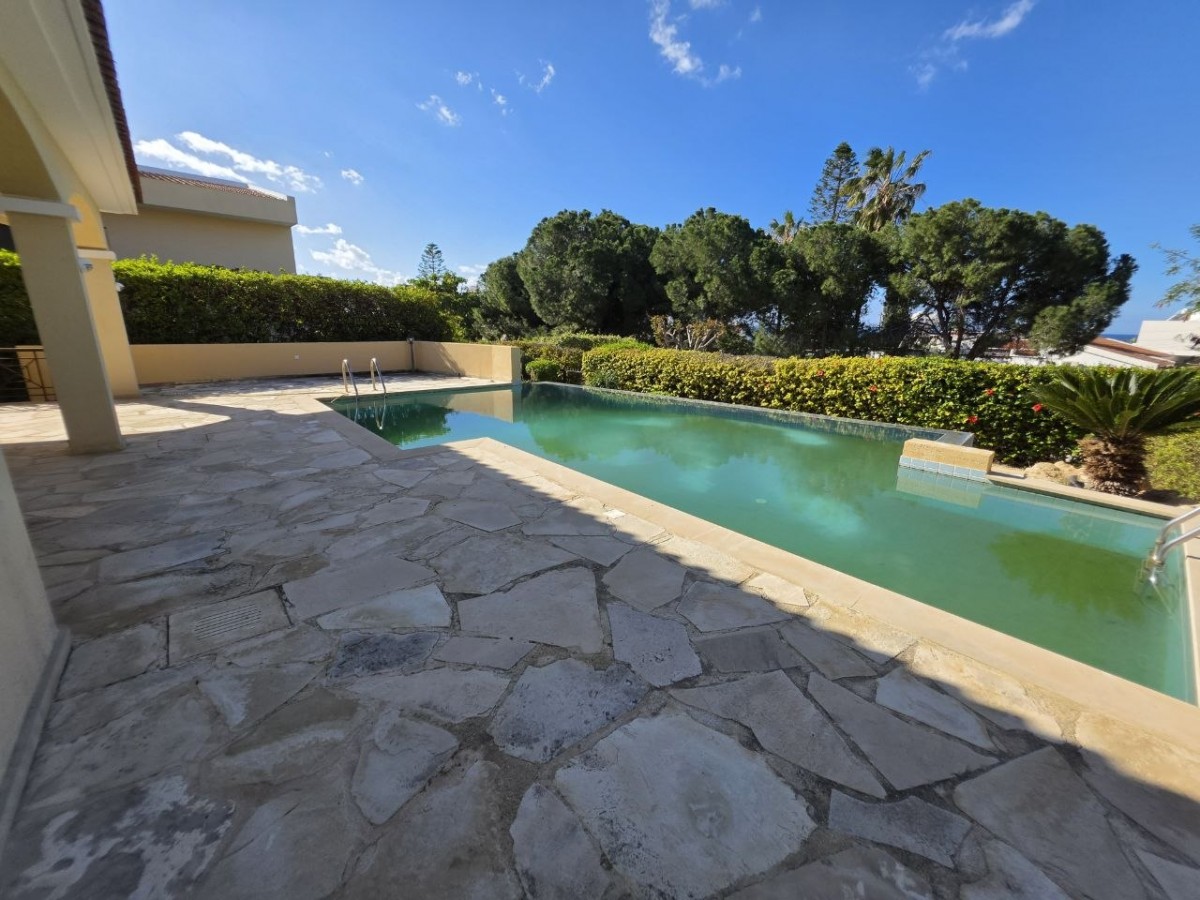 Detached Villa For Sale  in  Peyia - Coral Bay