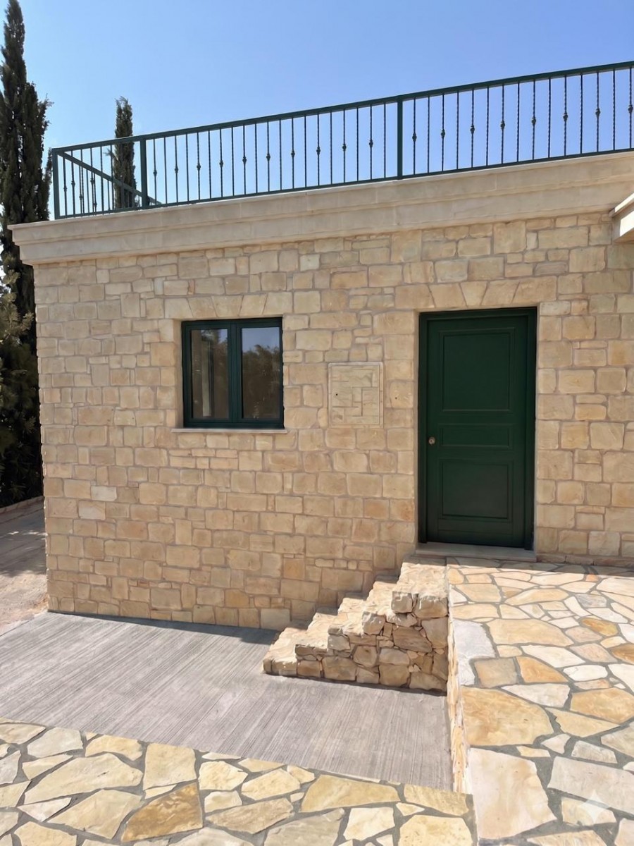 Traditional House For Sale  in  Marathounta