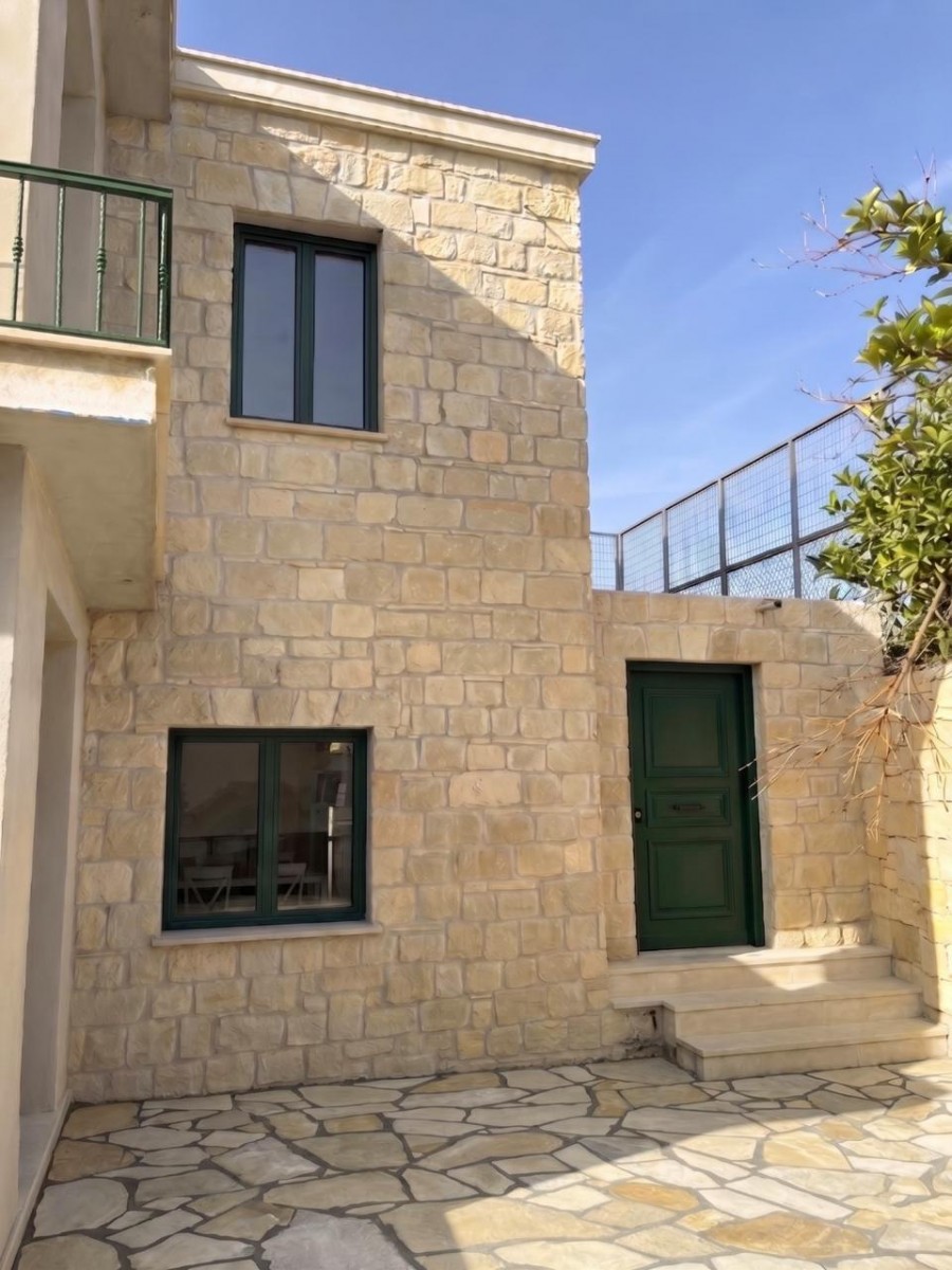 Traditional House For Sale  in  Marathounta