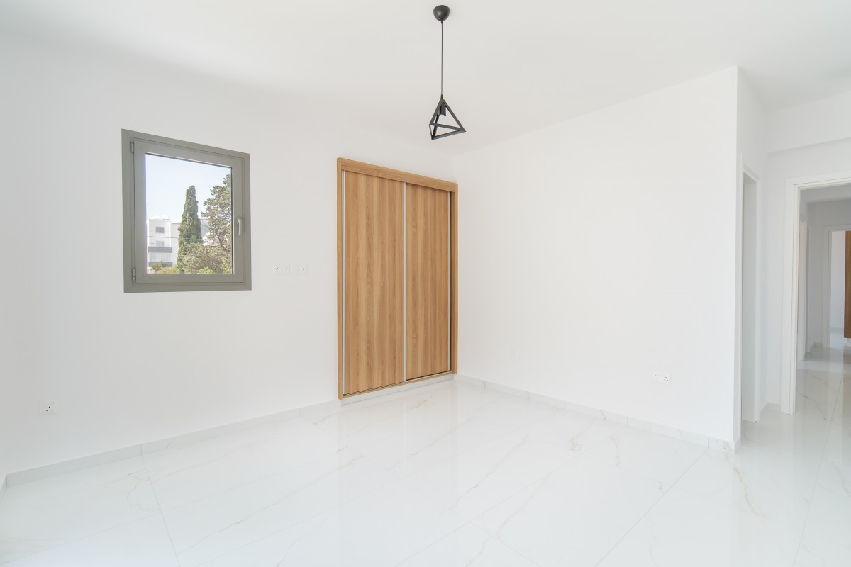 Apartment For Sale  in  Paphos Town