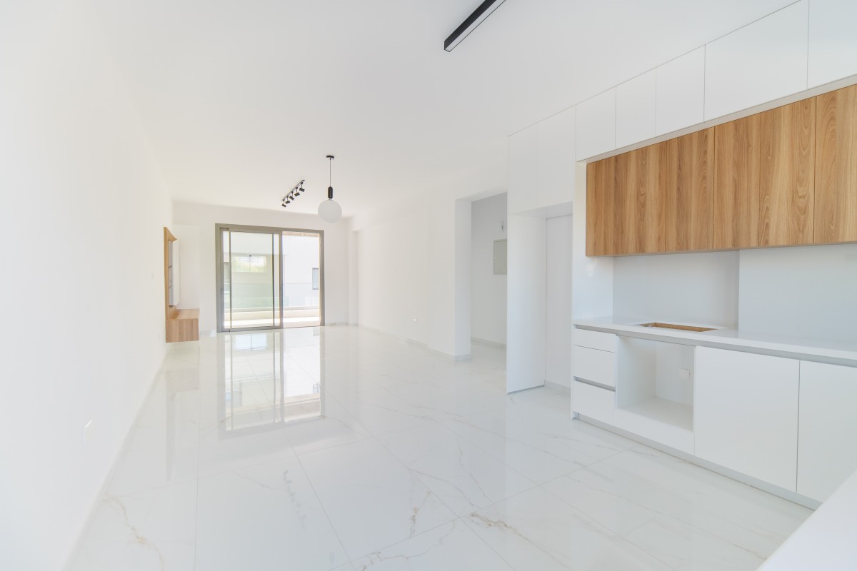 Apartment For Sale  in  Paphos Town