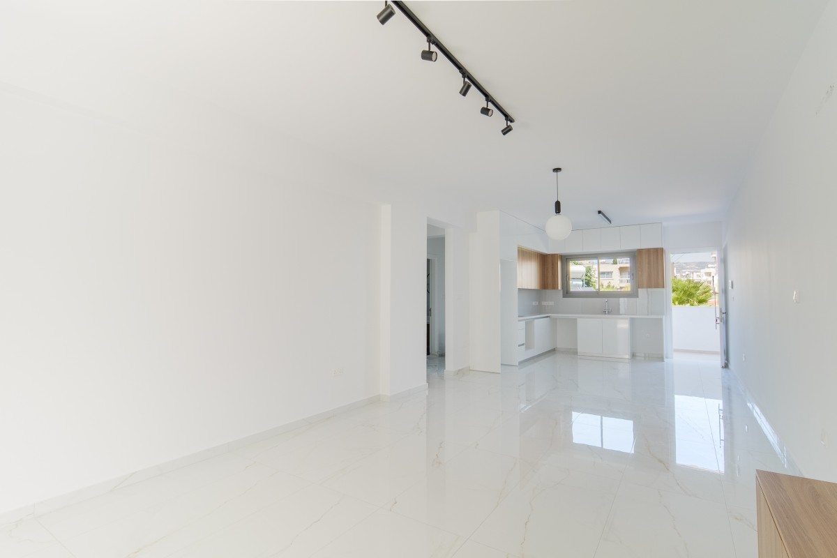 Apartment For Sale  in  Paphos Town