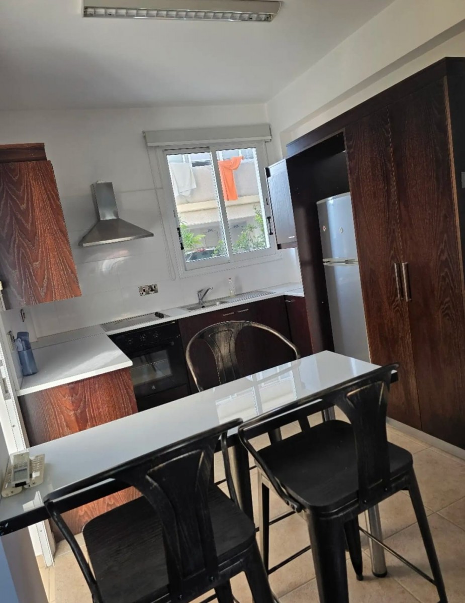 Town House For Rent  in  Paphos Town