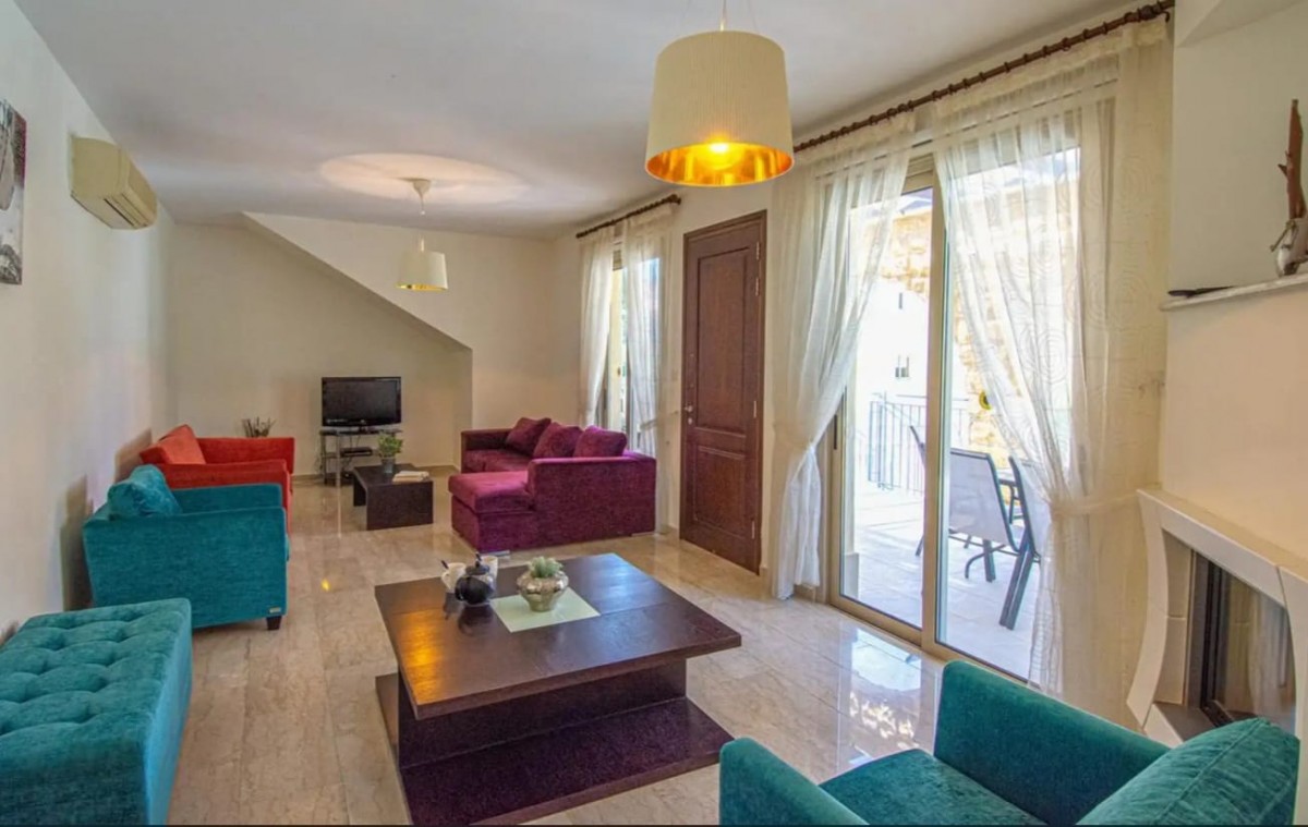 Detached Villa For Rent  in  Select Location