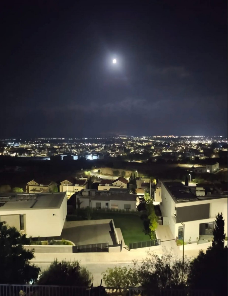 Detached Villa For Rent  in  Geroskipou