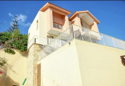 Geroskipou, Paphos Detached Villa For Rent | DT4963