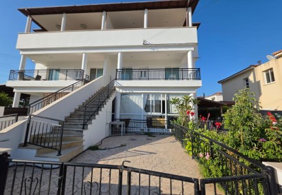 Kato Paphos - Universal Town House For Rent | DT4983