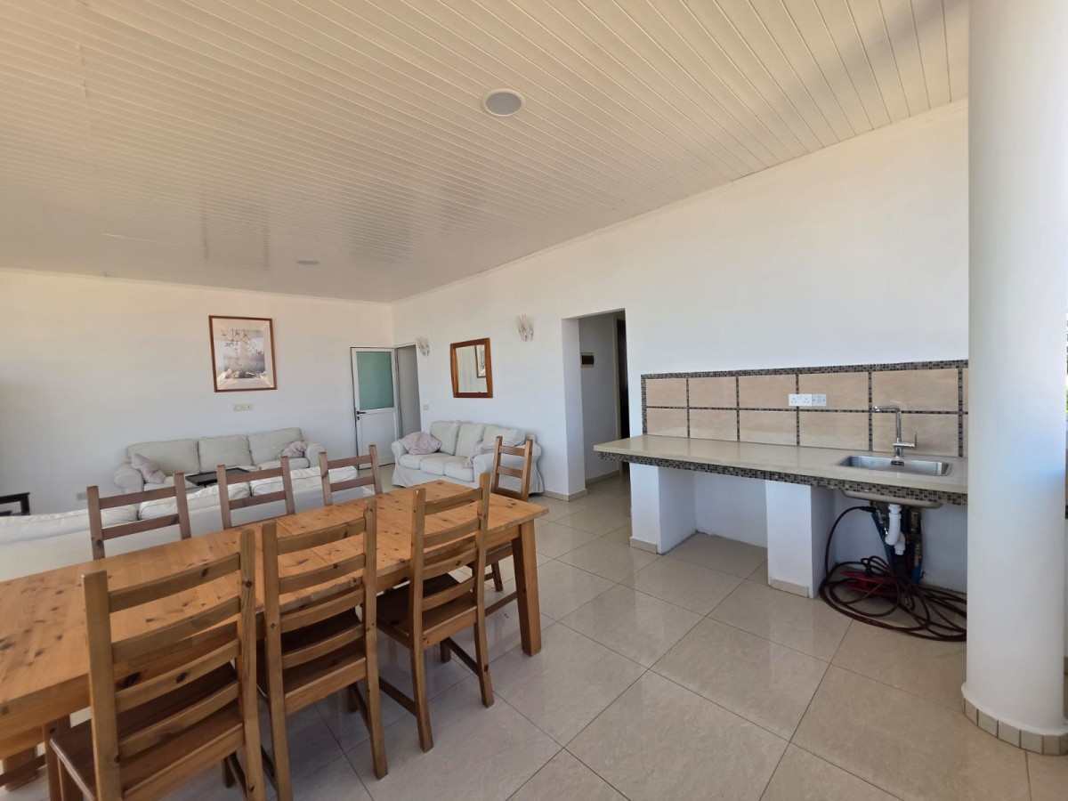 Town House For Rent  in  Kato Paphos - Universal