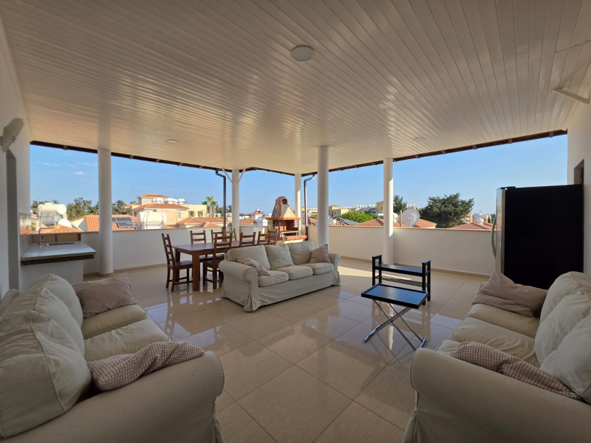 Town House For Rent  in  Kato Paphos - Universal