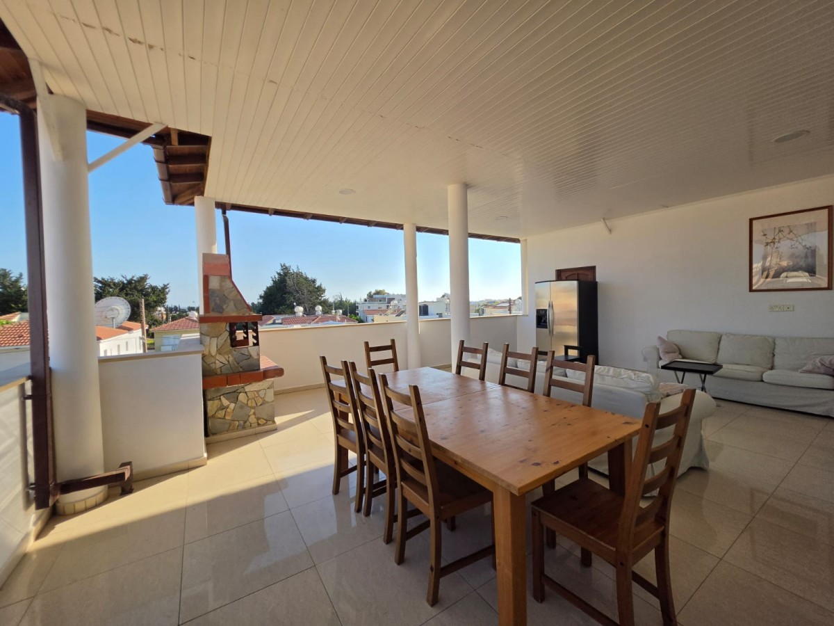 Town House For Rent  in  Kato Paphos - Universal
